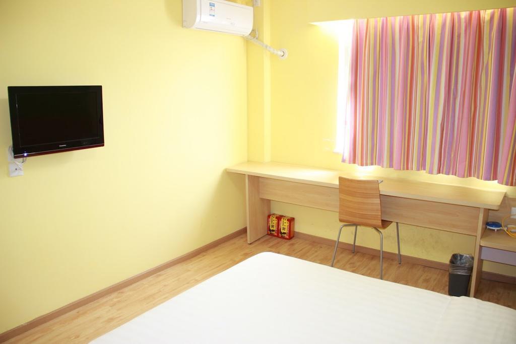 7Days Inn Yueyang East Maoling Pedestrain Street Zewnętrze zdjęcie